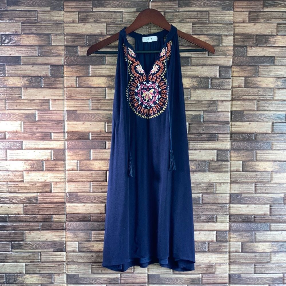 Womens Medium THML Roonie Embroidered  Navy Boho Dress